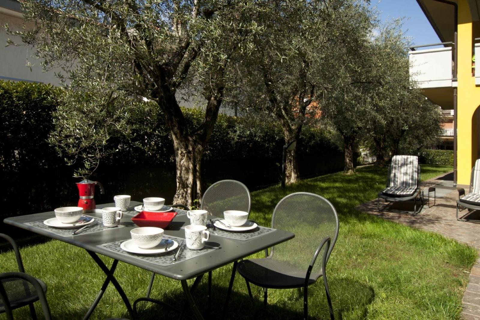 Casa Carla Aparthotel Torbole Sul Garda Exterior foto