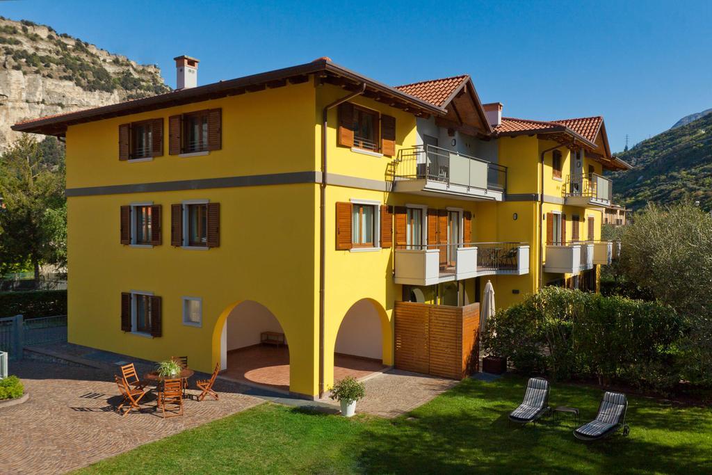 Casa Carla Aparthotel Torbole Sul Garda Exterior foto