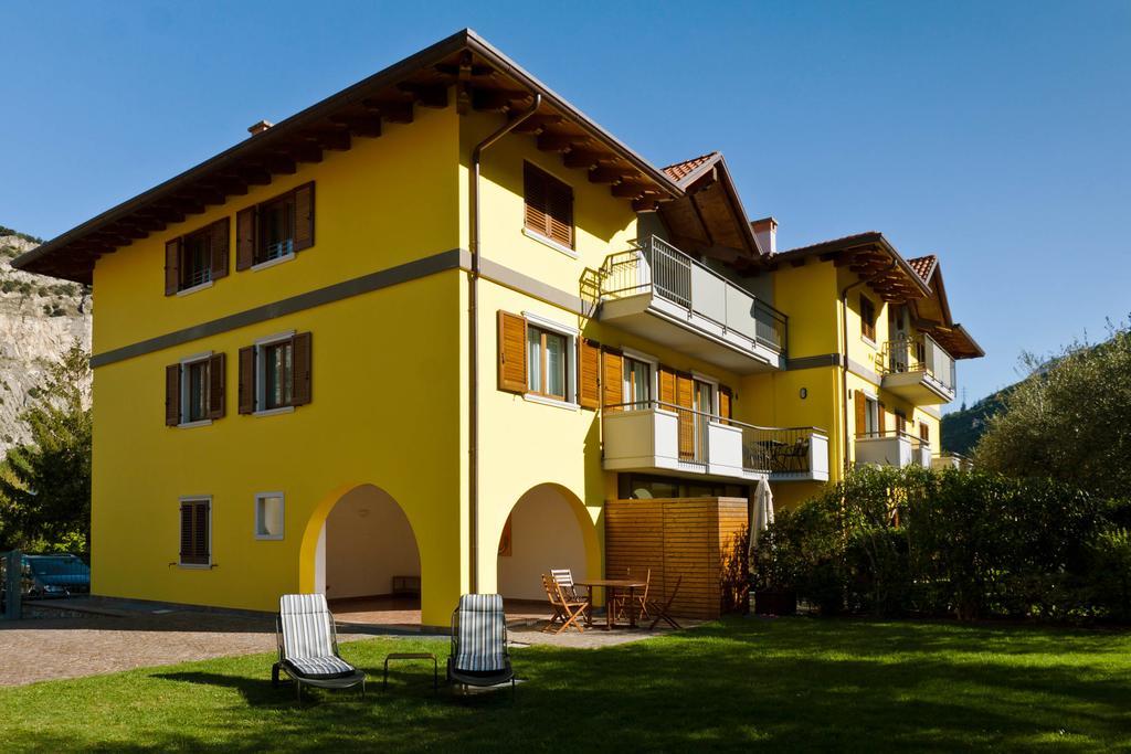Casa Carla Aparthotel Torbole Sul Garda Exterior foto