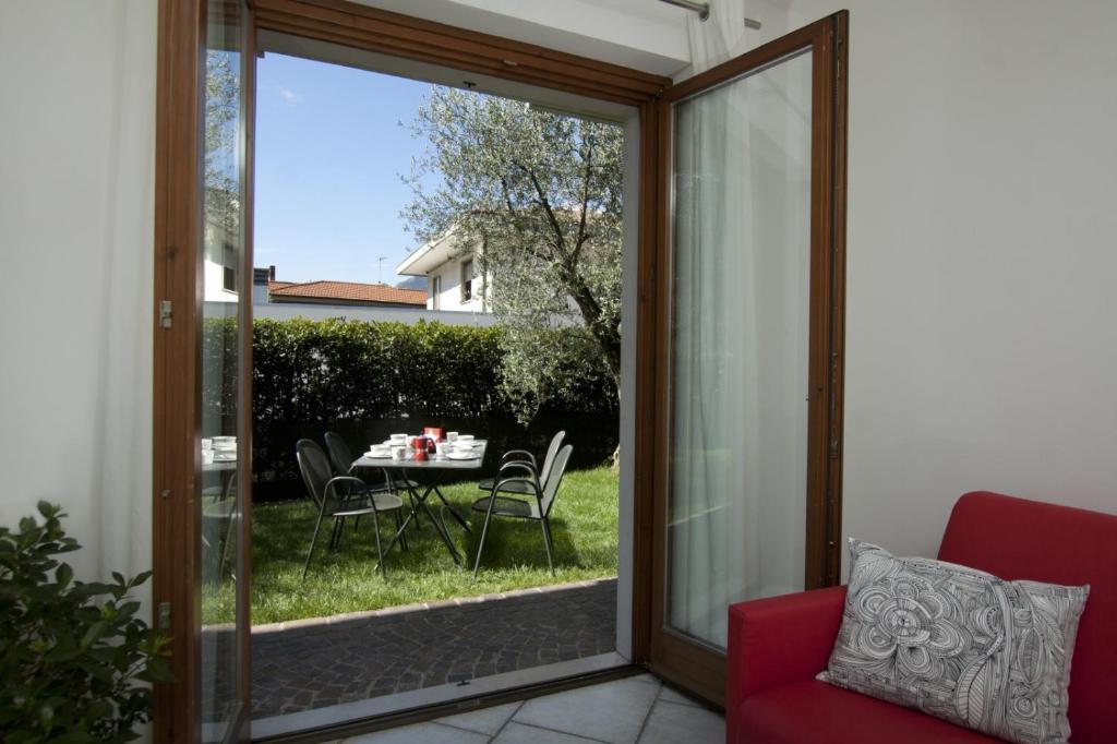 Casa Carla Aparthotel Torbole Sul Garda Exterior foto